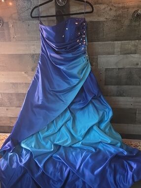 Reign Blue Satin Prom Gown Sz 15/16